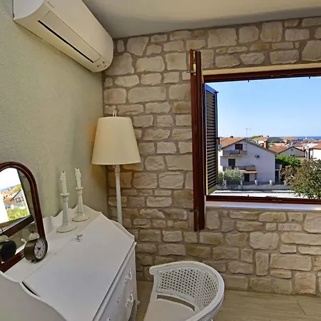 Apartment In Porec/istrien 38388